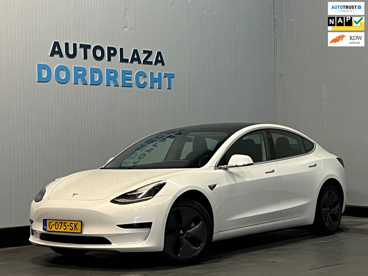 Tesla Model 3 - Standard RWD Plus 60 kWh - AutoWereld.nl