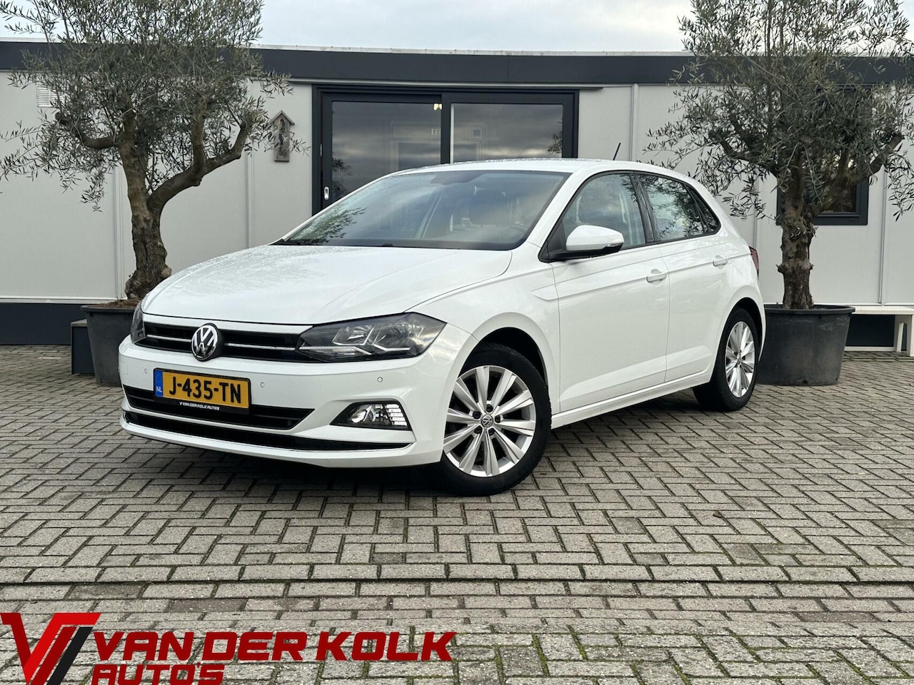 Volkswagen Polo - 1.0 TSI Highline Automaat Navi Carplay Adaptive Cruise Climate Trekhaak - AutoWereld.nl