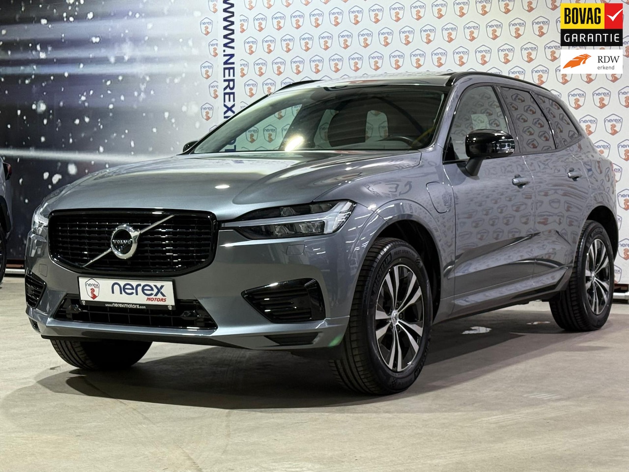 Volvo XC60 - 2.0 Recharge T8 AWD R-Design | Pano | Pilot | Trekhaak | 360 Camera - AutoWereld.nl