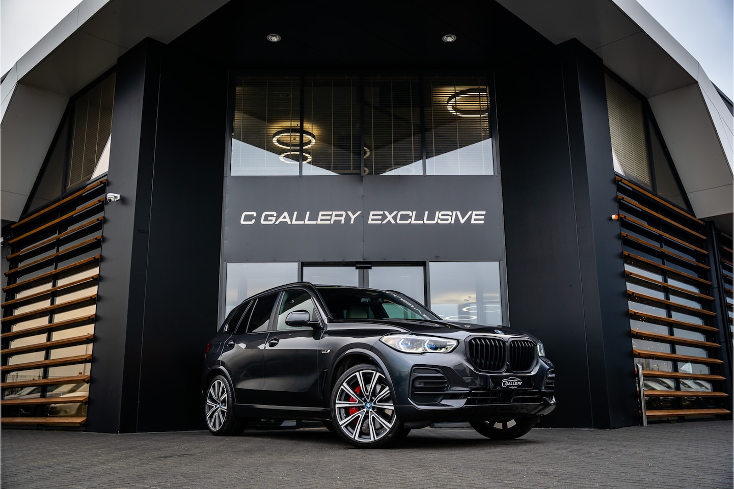 BMW X5 - xDrive45e High Executive M-Sport - Panorama | Individuel l Elek. trekhaak | Memory | ACC | - AutoWereld.nl