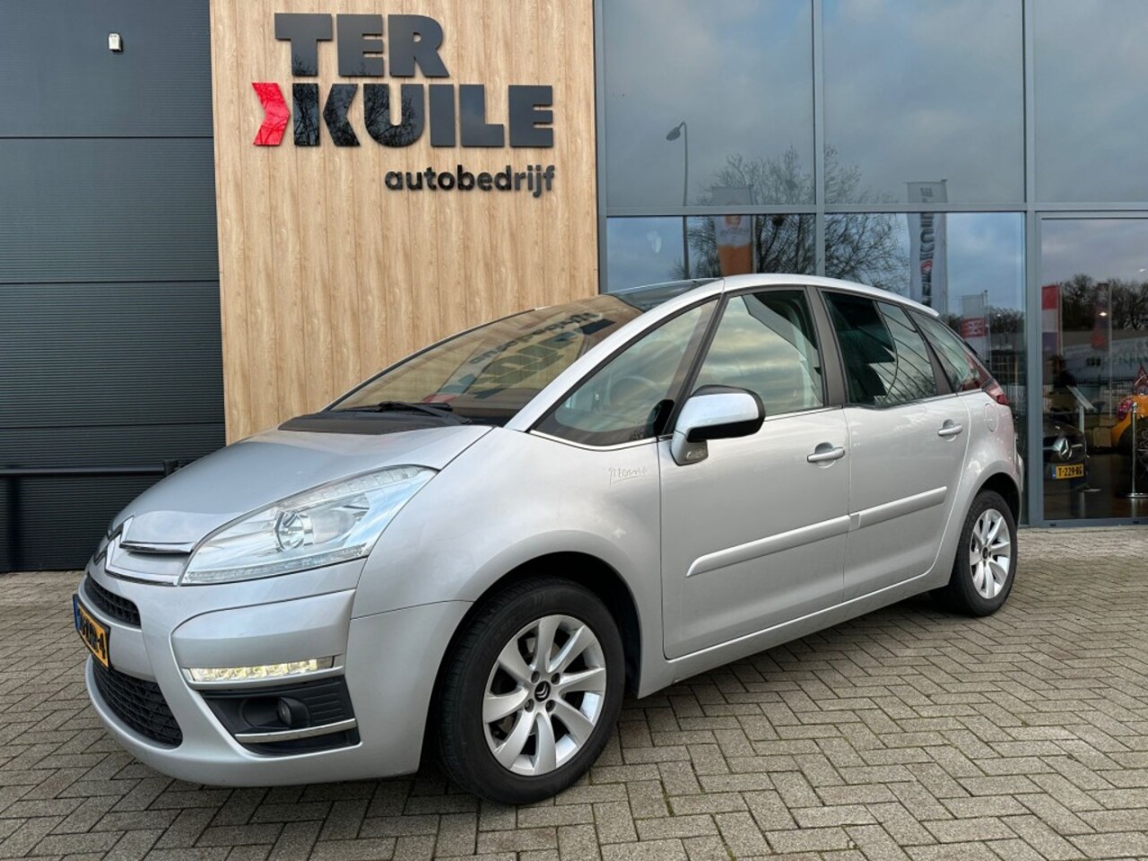 Citroën C4 Picasso - 1.6 VTI Collection / Lage Km - AutoWereld.nl