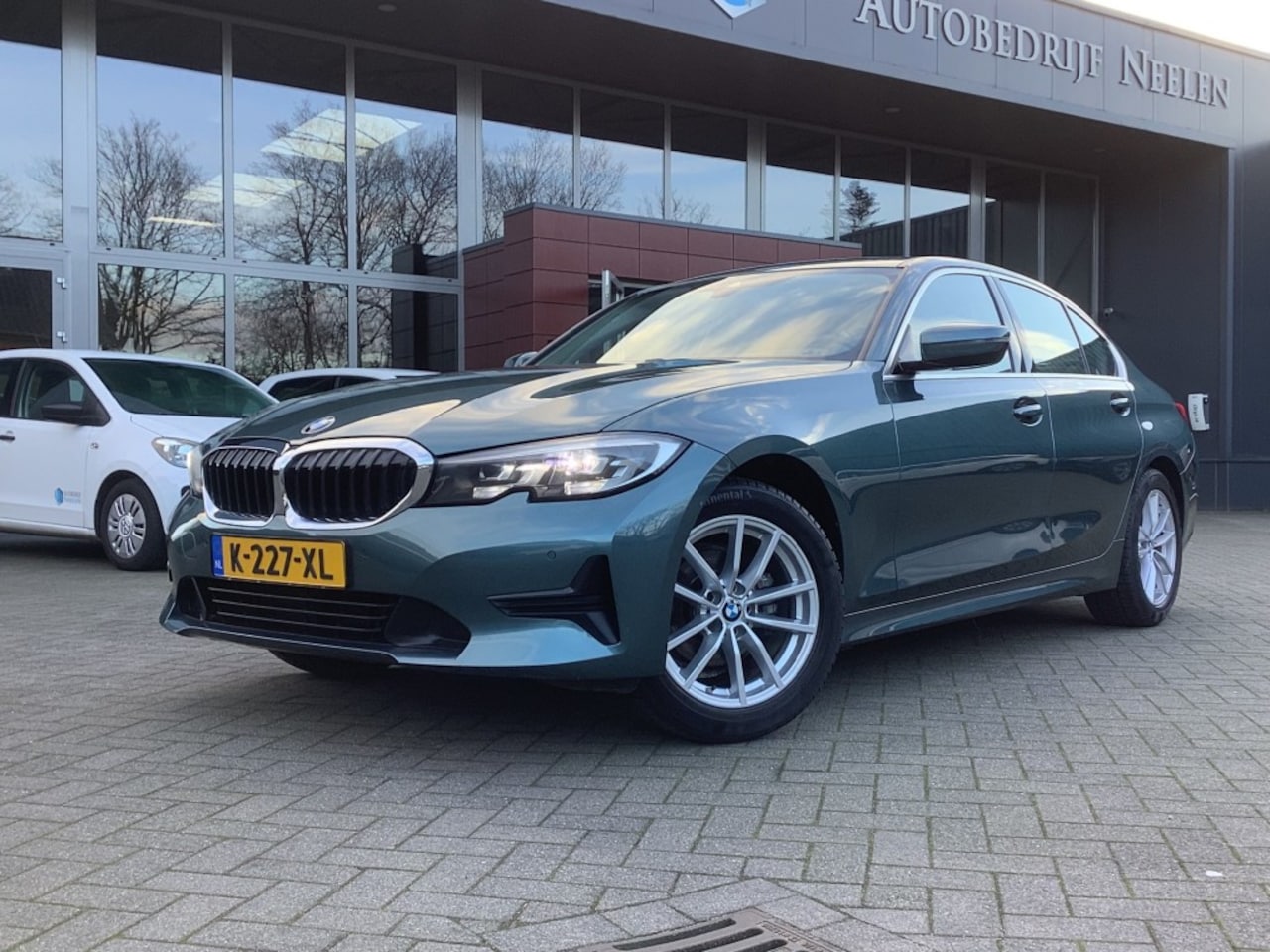 BMW 3-serie - 318i Executive Edition / 1e eigenaar / dealer onderhouden - AutoWereld.nl