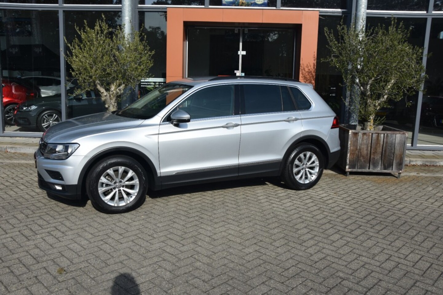 Volkswagen Tiguan - 1.4 TSI ACT COMFORTL - AutoWereld.nl