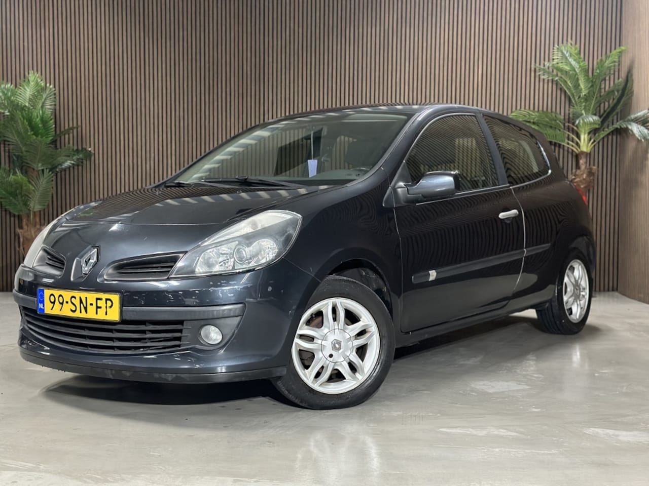 Renault Clio - 1.2-16V Dynam.Comf. - AutoWereld.nl