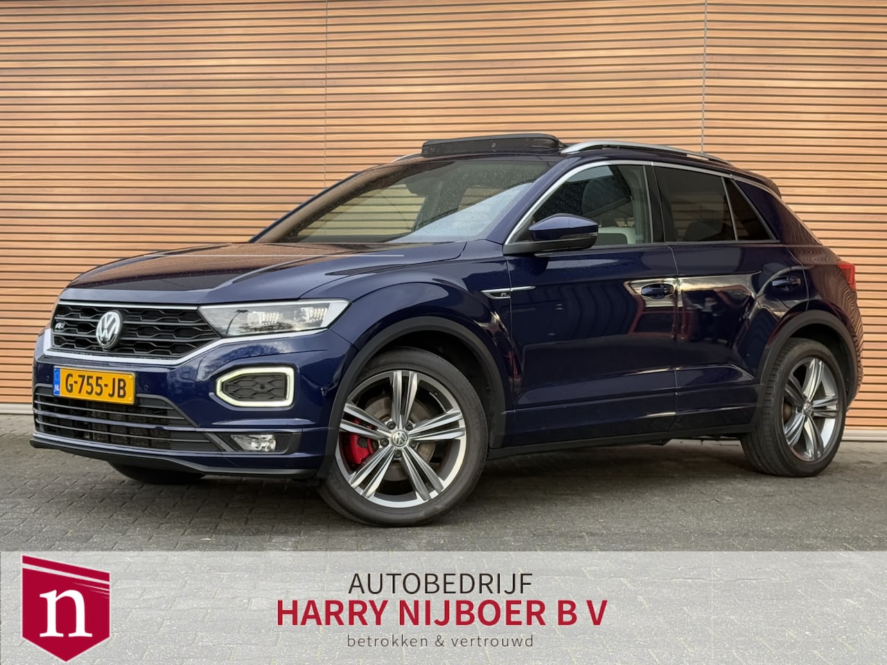 Volkswagen T-Roc - 1.5 TSI Sport R-Line Panodak / Beats Audio / Trekhaak / Navi / LED / Clima / 18Inch - AutoWereld.nl