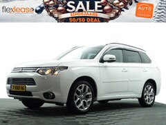 Mitsubishi Outlander - 2.0 PHEV 4WD Executive Aut- Keyless, Leder, Camera, Navi, Clima, Trekhaak