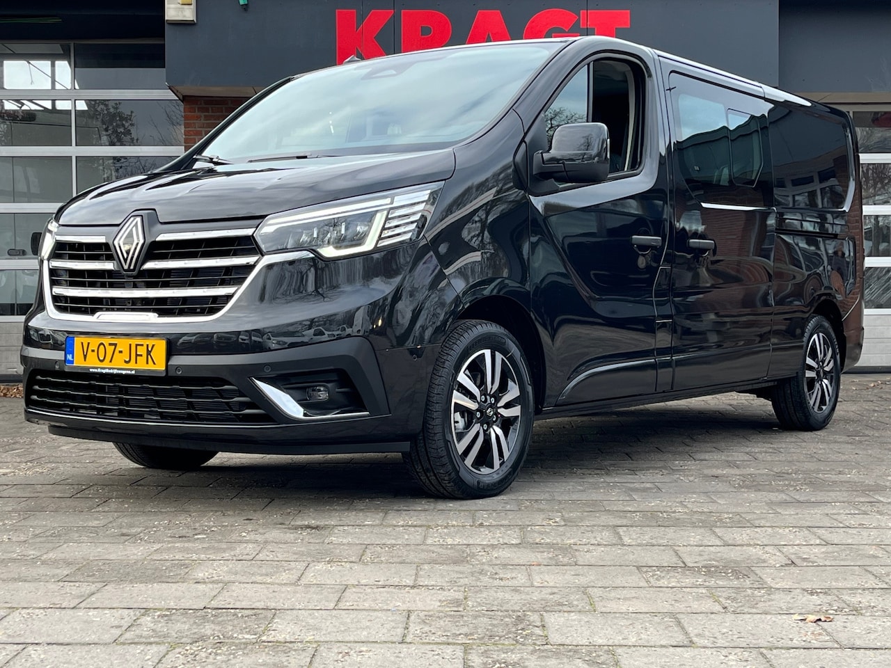 Renault Trafic - 2.0 Blue dCi EDC 170 T29 L2H1 Extra Dubbelcabine, RIJKLAAR, afgetimmerd, Trekhaak Digital - AutoWereld.nl