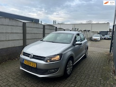 Volkswagen Polo - 1.6 TDI Highline 5 DRS CLIMA CRUISE/ PDC ACHTER