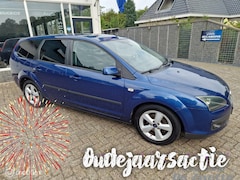 Ford Focus Wagon - 1.6-16V Futura