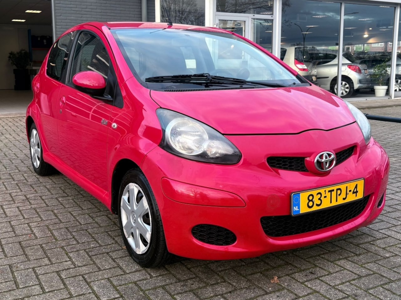 Toyota Aygo - 1.0-12V Dynamic Blue met werkende airco. Nette Aygo. - AutoWereld.nl