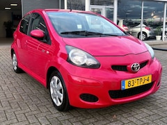 Toyota Aygo - 1.0-12V Dynamic Blue met werkende airco. Nette Aygo