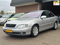 Opel Omega - 2.6i V6 Elegance AUTOMAAT, APK, NWE DISTRIBUTIE