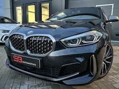 BMW 1-serie - M135i xDrive 306PK PANO FULL OPTION