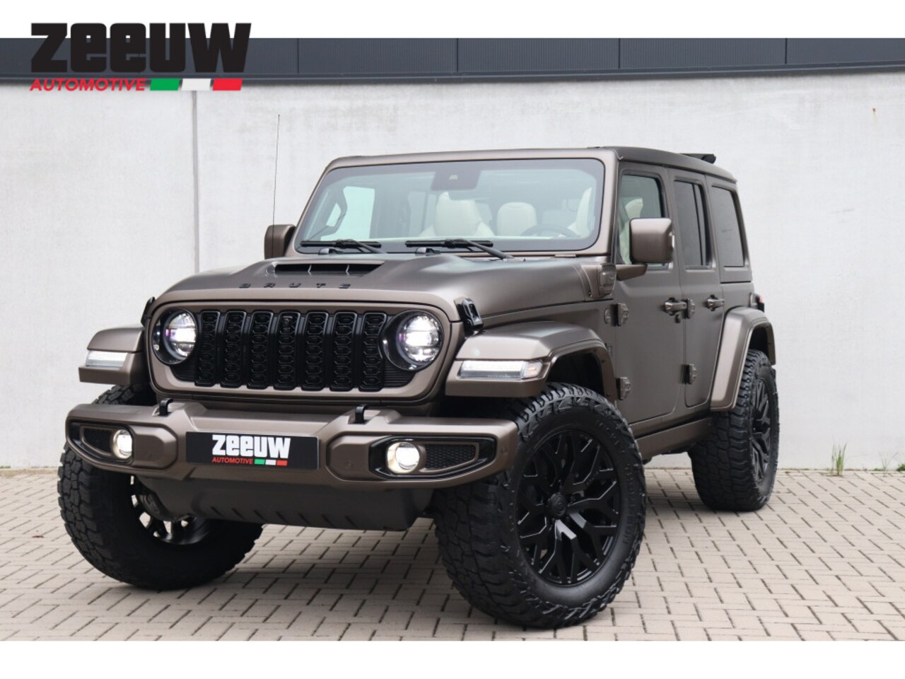 Jeep Wrangler Unlimited - BRUTE Custom Skyview 4Xe 380 PK | Full Performance | 22" - AutoWereld.nl