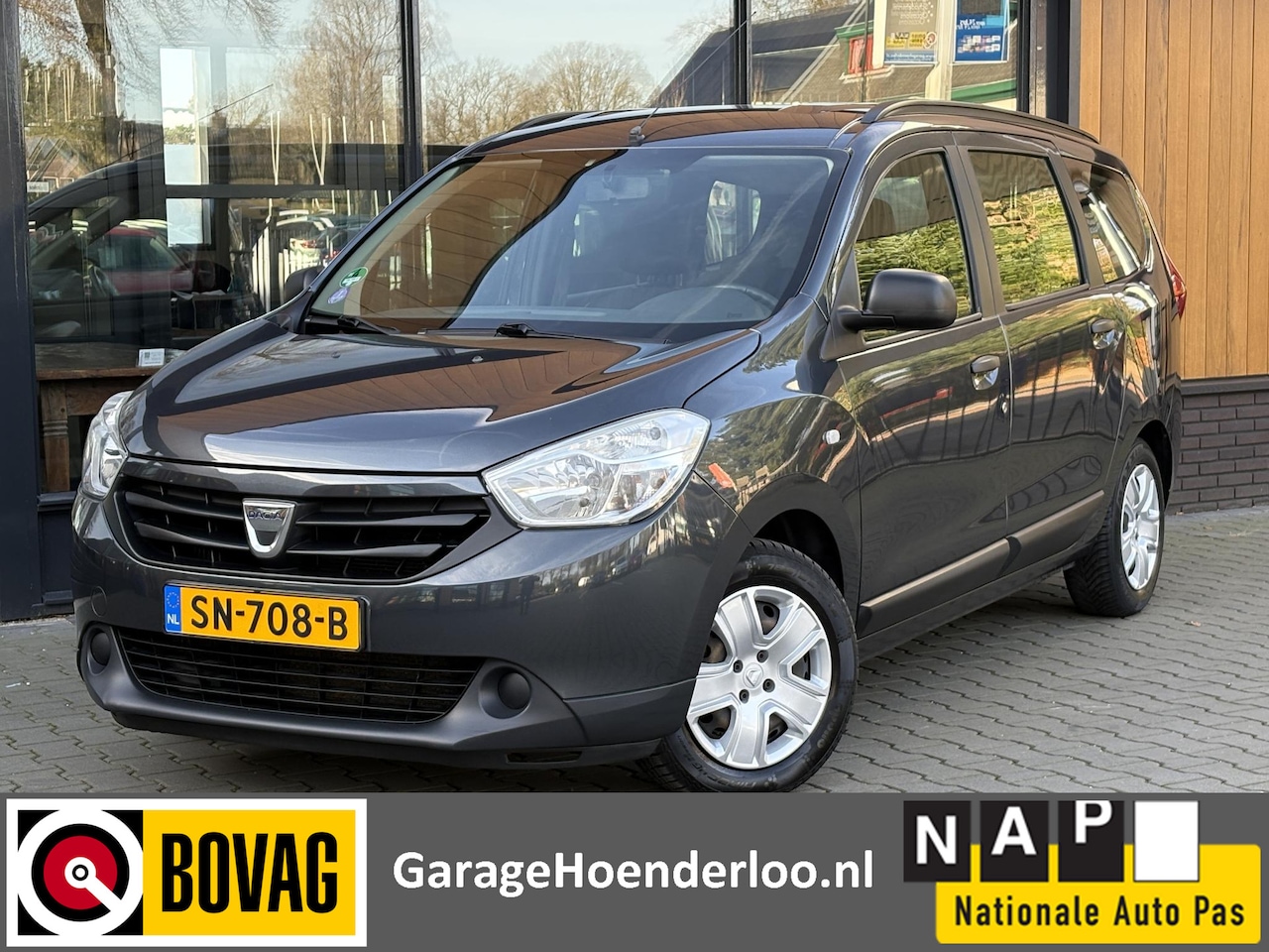 Dacia Lodgy - 1.2 TCe 5pers. Navigatie, Bluetooth, Trekhaak, Garantie - AutoWereld.nl