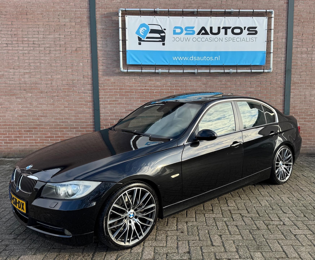 BMW 3-serie - 330i High Executive 330i High Executive - AutoWereld.nl