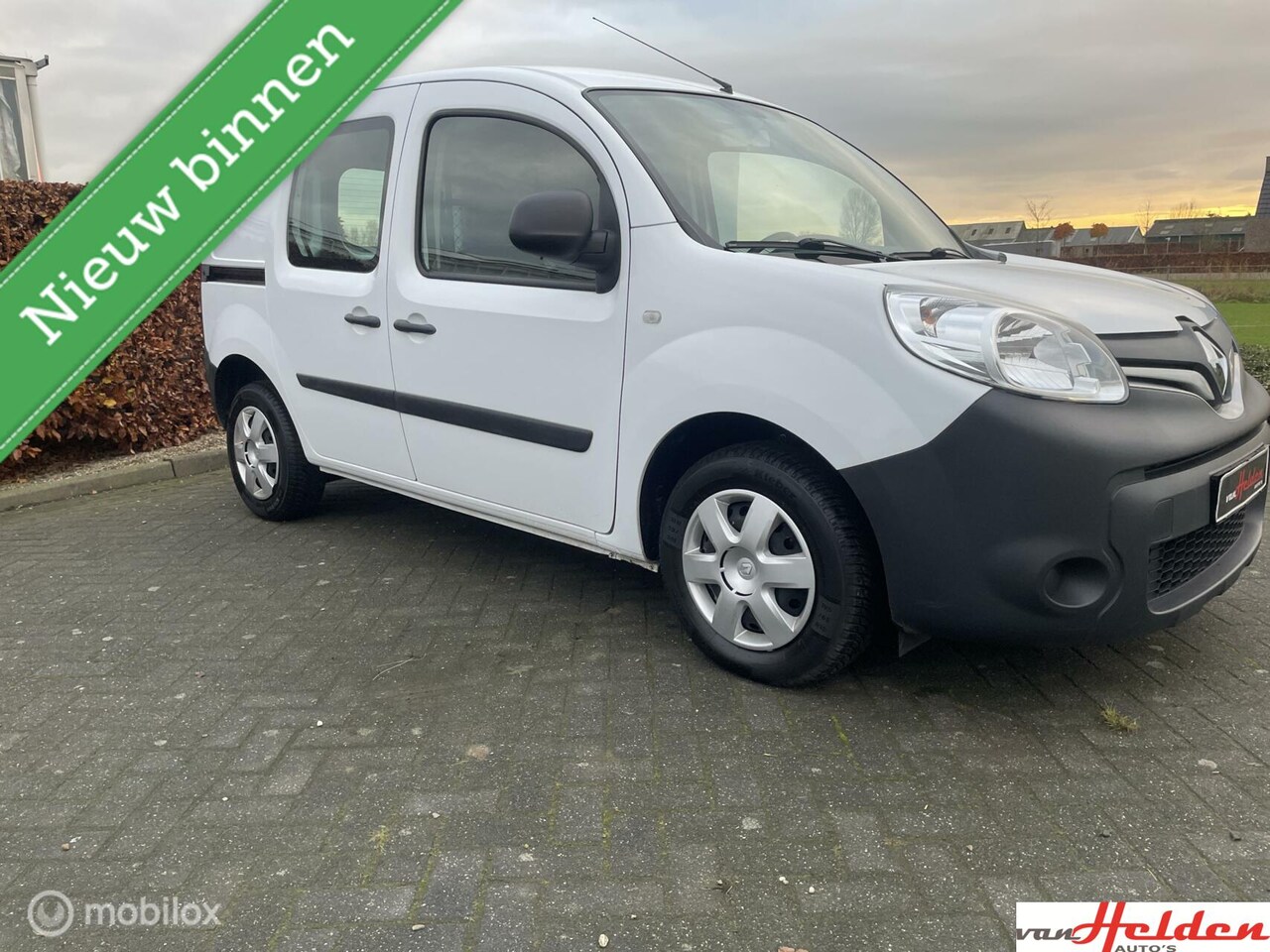 Renault Kangoo - bestel 1.2 TCe 115 S&S Comfort Slechts 21;000KM! 6-Bak Airco PDC Schuifdeur UNIEK en Nette - AutoWereld.nl