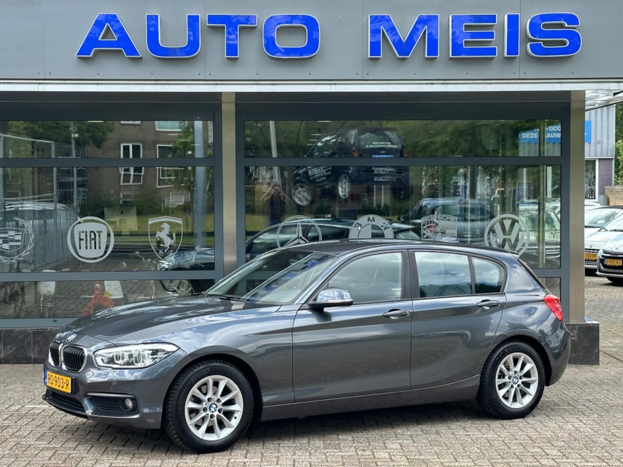 BMW 1-serie - 118I Corporate Lease Executive Xenon Navi Cruise Stoelverw. - AutoWereld.nl