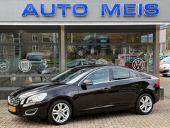 Volvo S60 - 1.6 T3 Momentum Navi Clima Cruise PDC Dealeronderhouden