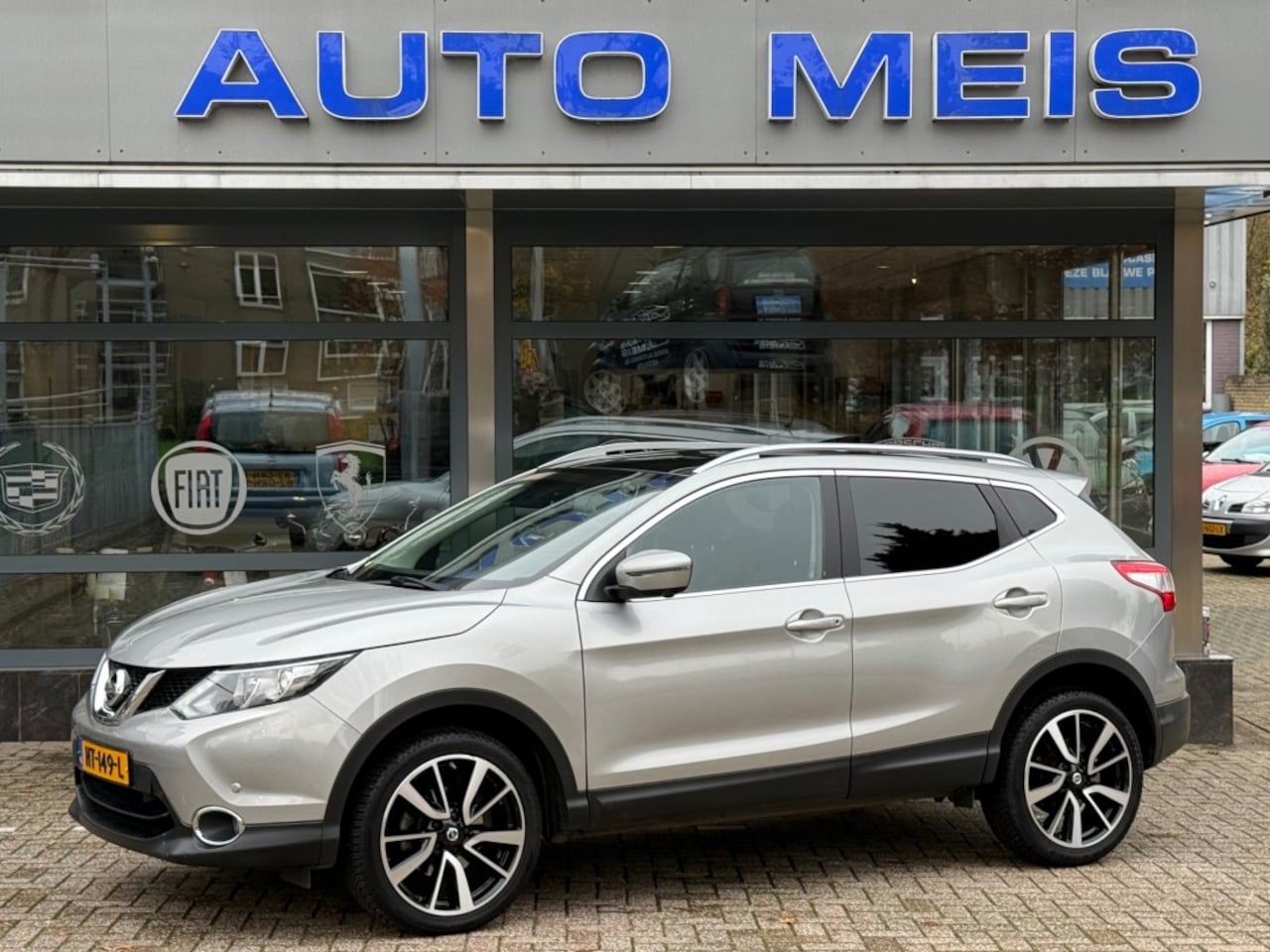 Nissan Qashqai - 1.2 Connect Edition Panoramadak Navi Clima Cruise 360 Camera - AutoWereld.nl