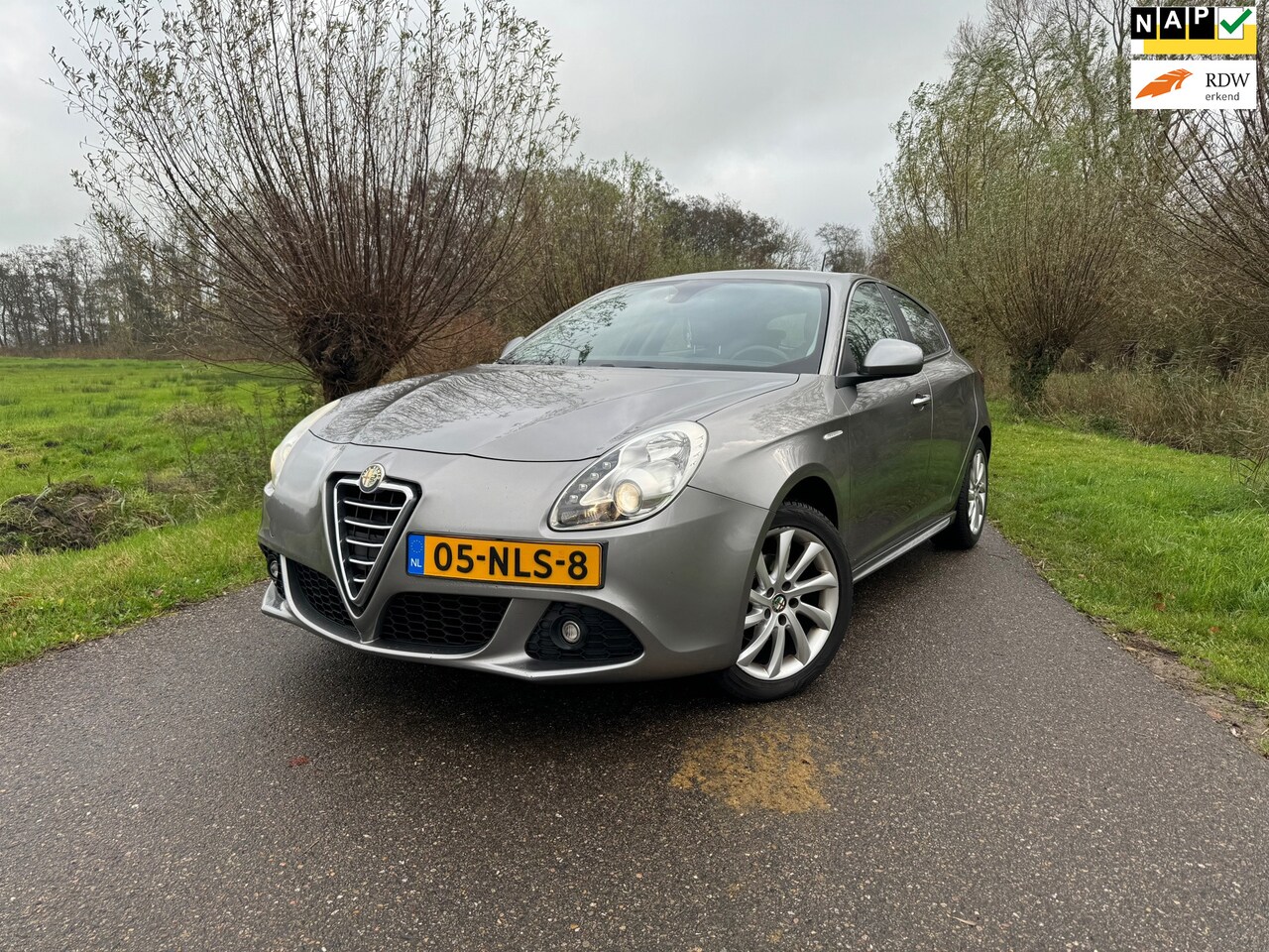 Alfa Romeo Giulietta - 1.4 T Distinctive Nieuwe APK/17INCH/Cruise Control/Trekhaak?NAP - AutoWereld.nl