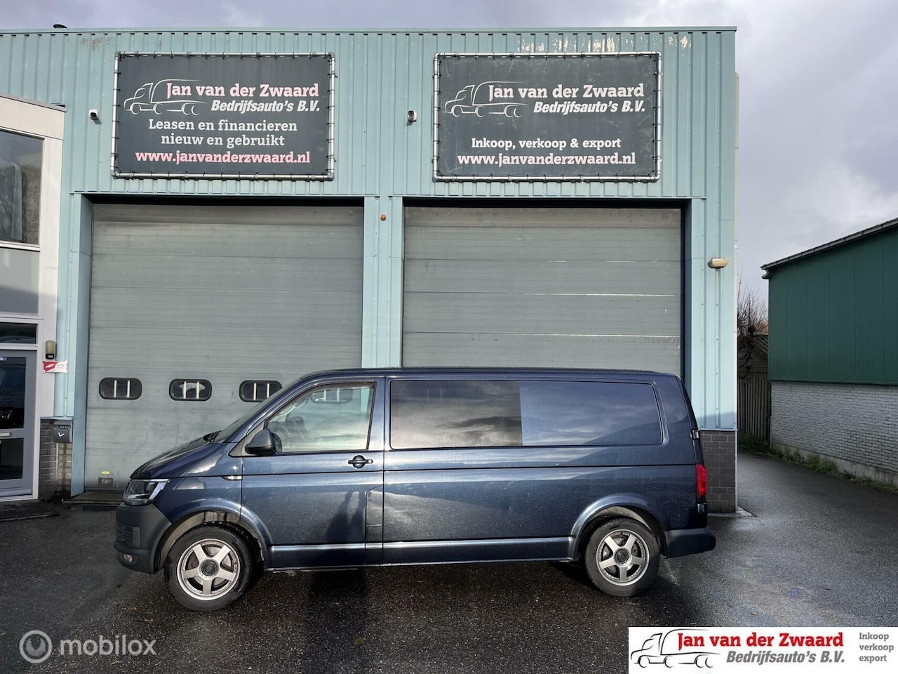 Volkswagen Transporter - 2.0 TDI Dubbele cabine 6 zitplaatsen Comfortline - AutoWereld.nl