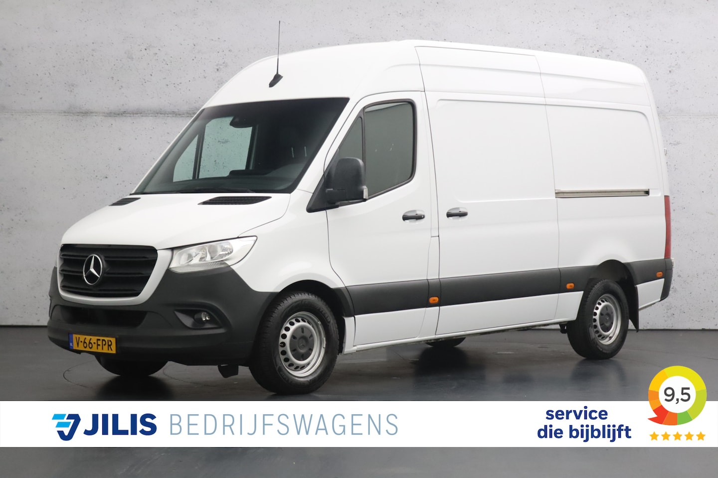 Mercedes-Benz Sprinter - 319 CDI V6 L2H2 EURO 6 | Twee keer schuifdeur | Trekhaak | Camera | Cruise control | Leder - AutoWereld.nl