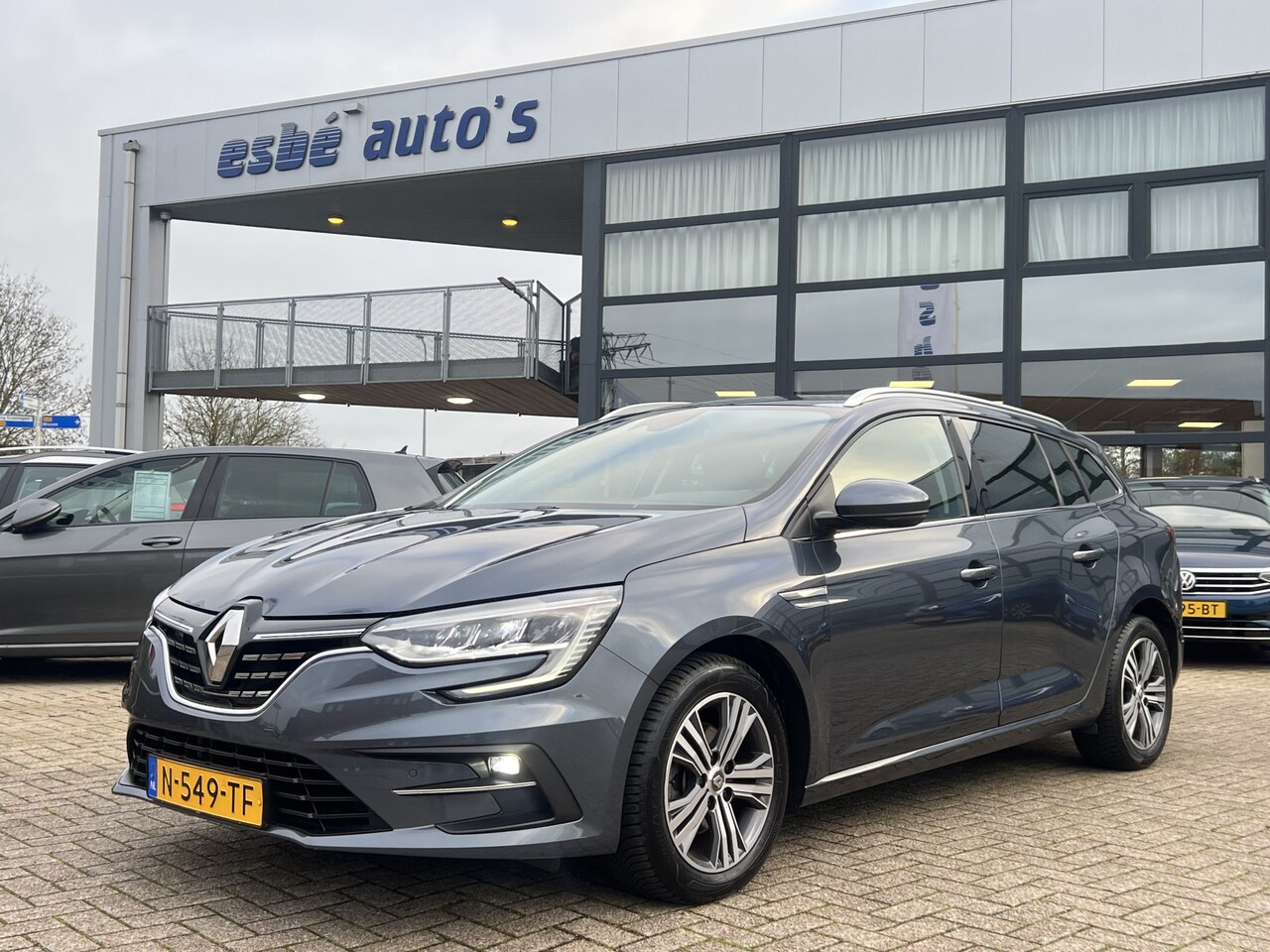 Renault Mégane Estate - 1.3 TCe Intens 140 pk Trekhaak 1700 kg ! Navigatie Led Carplay Dab Clima + Cruise Control - AutoWereld.nl