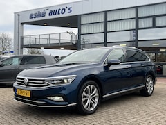 Volkswagen Passat Variant - 1.5 TSI 150 pk Elegance Panoramadak Led Matrix ACC Camera Parkeersensoren Chroom Pakket St