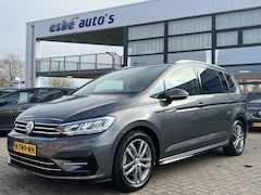 Volkswagen Touran - 2.0 TDI Dsg Highline Business R R-line Navigatie Camera Acc Dab Led Carplay Sport Comfort