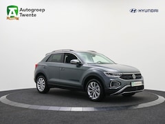 Volkswagen T-Roc - 1.5 TSI Life | DSG Automaat | Navigatie | Camera | Stoelverwarmi