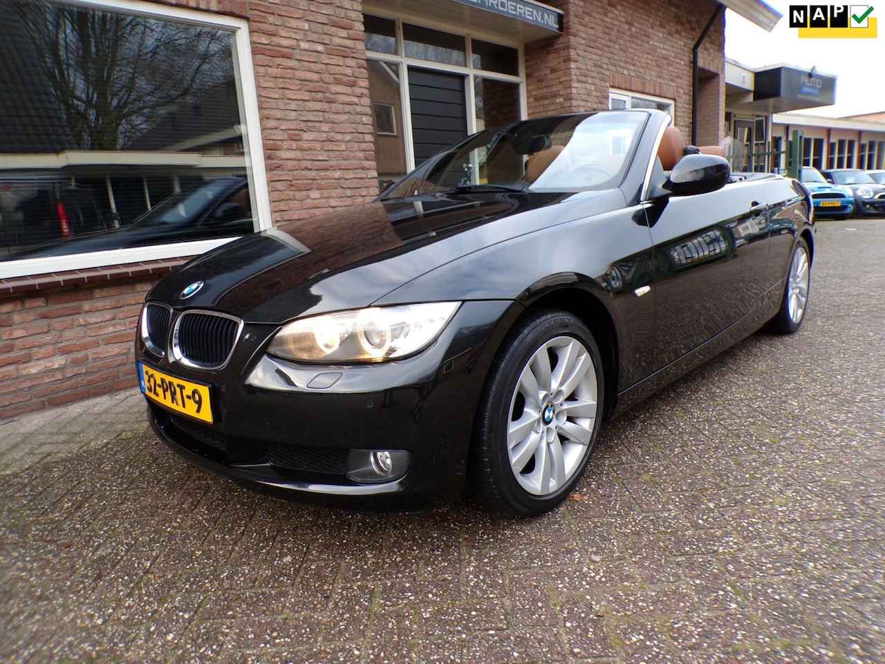 BMW 3-serie Cabrio - 320i Executive Leder / Navi - AutoWereld.nl