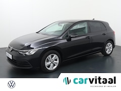 Volkswagen Golf - 1.0 eTSI Life | 110 PK | Automaat | Trekhaak | Digitale Cockpit | Navigatie