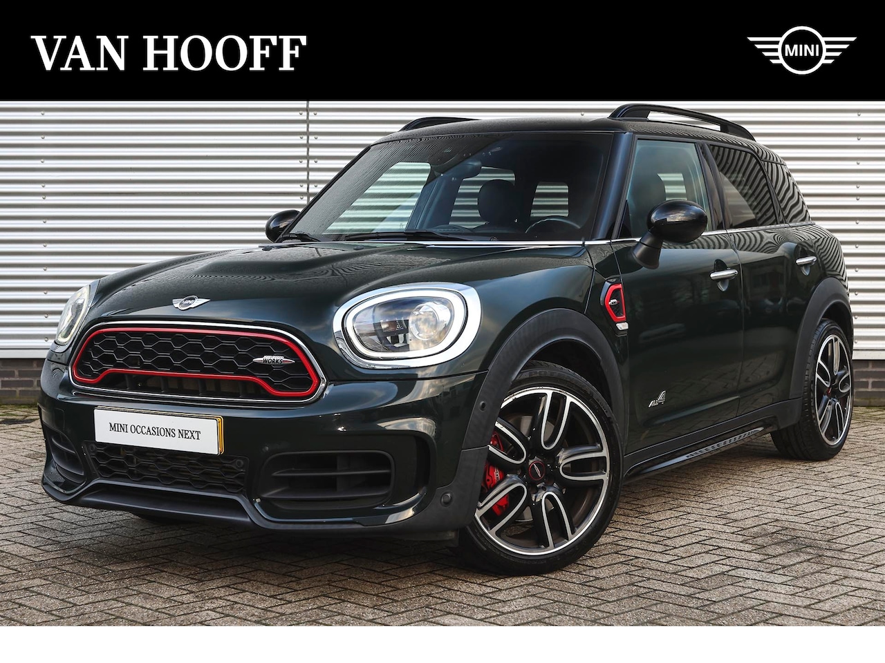 MINI Countryman - JCW ALL4 Chili Automaat / Sportstoelen / LED / Comfort Access / Park Assistant / Navigatie - AutoWereld.nl