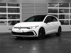 Volkswagen Golf - GTE 1.4 TSI eHybrid 245pk | Black Style | Panoramadak | Keyless | Stoel & Stuurverwarming