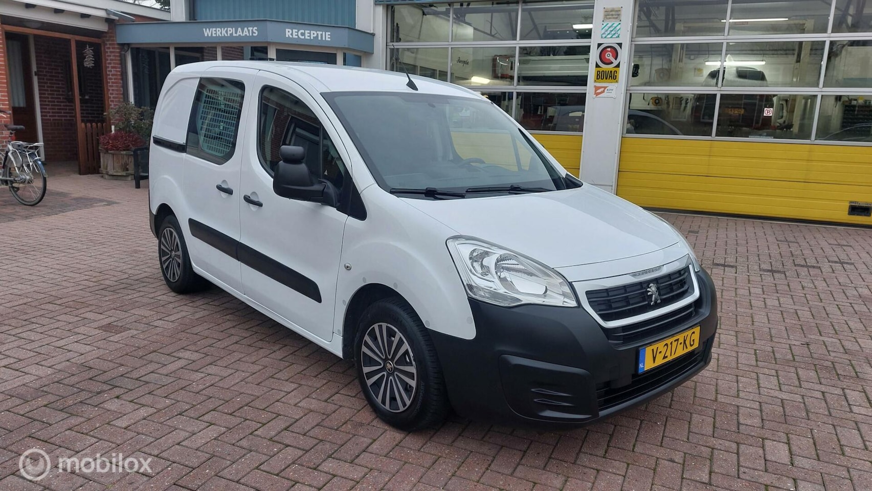 Peugeot Partner - bestel 120 1.6 BlueHDi 100 L1 Premium Marge auto !! ex kadaster - AutoWereld.nl