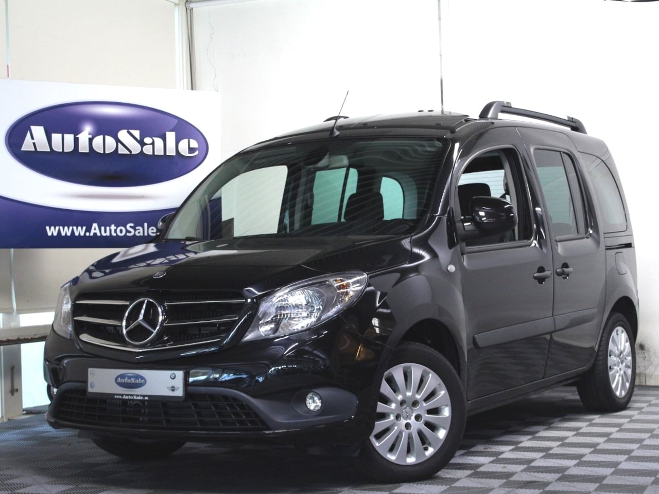 Mercedes-Benz Citan - 112 AUT NAVI BLUET CAMERA DAB PDC CLIMA PANO '17 - AutoWereld.nl