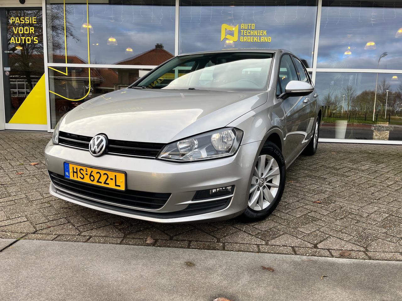 Volkswagen Golf - 1.2 TSI BLUEMOTION - AutoWereld.nl