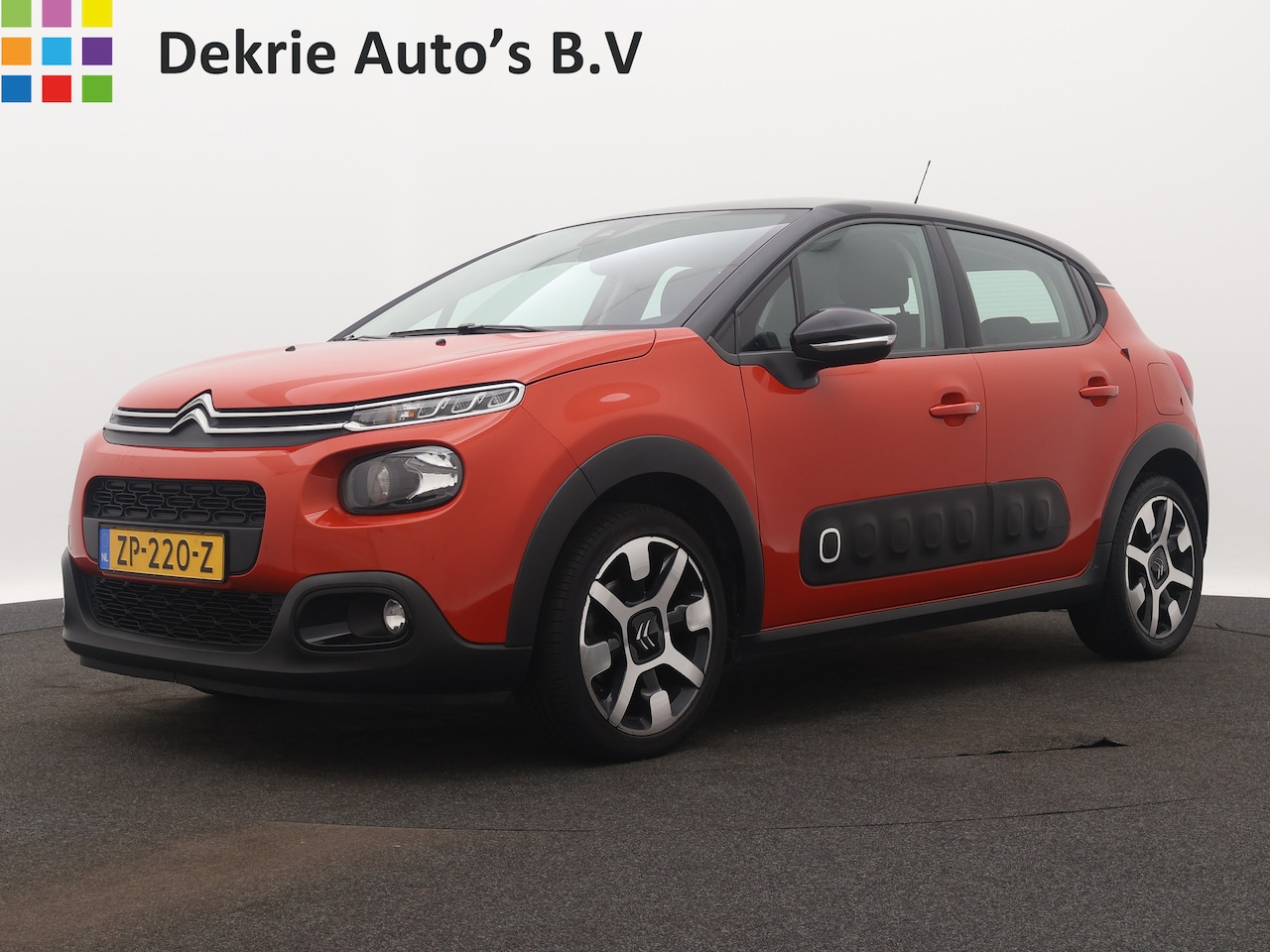 Citroën C3 - 1.2 110PK PureTech Shine / Trekhaak / Navigatie / Airco-ecc./ Pdc+Camera / Lmv./ Distribut - AutoWereld.nl