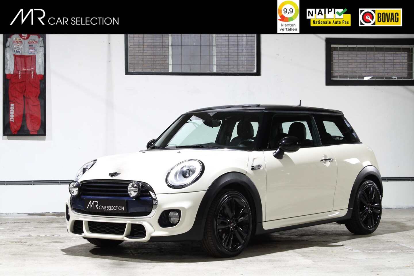 MINI Cooper - Mini 1.5 King's Cross | JCW | LED | Navigatie | Parkeersensoren | Keyless | NL Auto | 1e E - AutoWereld.nl