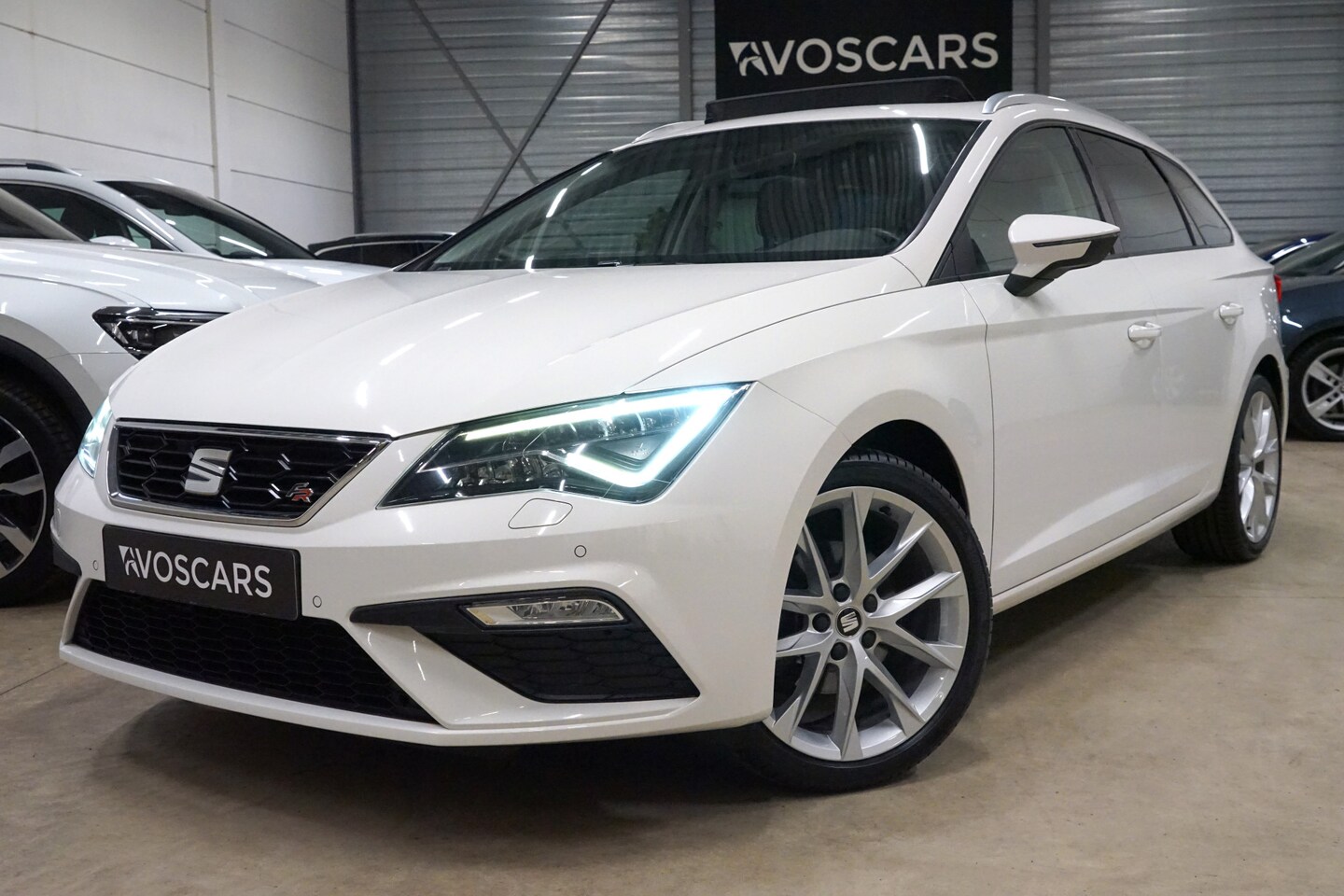 Seat Leon ST - 1.4 TSI FR * Pano - Alcantara - Camera - 18" - LED - App * - AutoWereld.nl