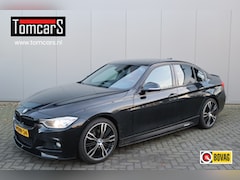 BMW 3-serie - 320i EfficientDynamics Edition Executive Navigatie/Stoelverwarming/Parkeerhulp/Leder