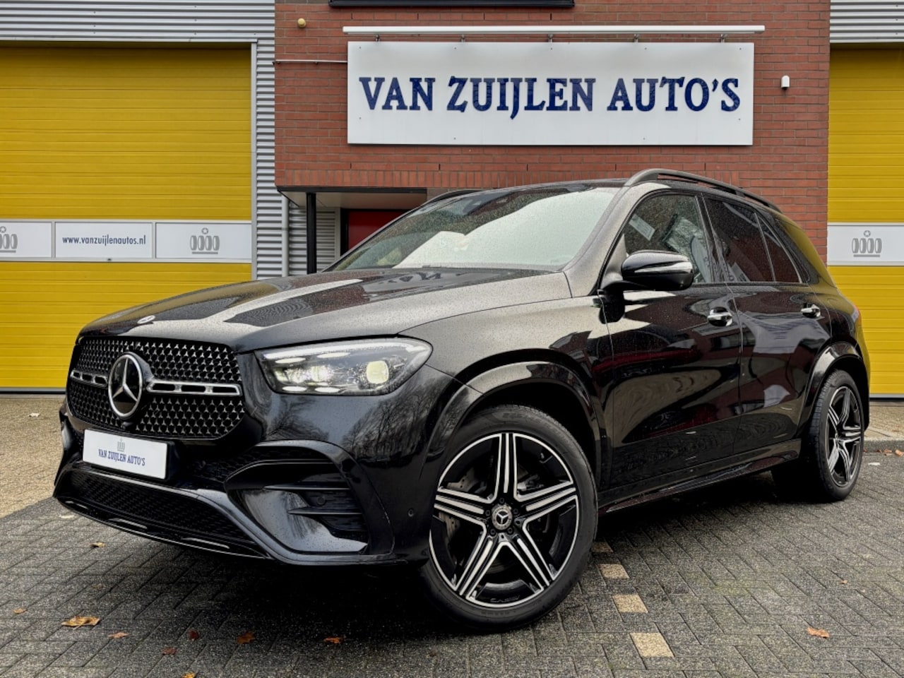 Mercedes-Benz GLE-Klasse - 400e 4M AMG NIGHT AIR Pano Trekhaak Burmester 360° 21" BTW - AutoWereld.nl