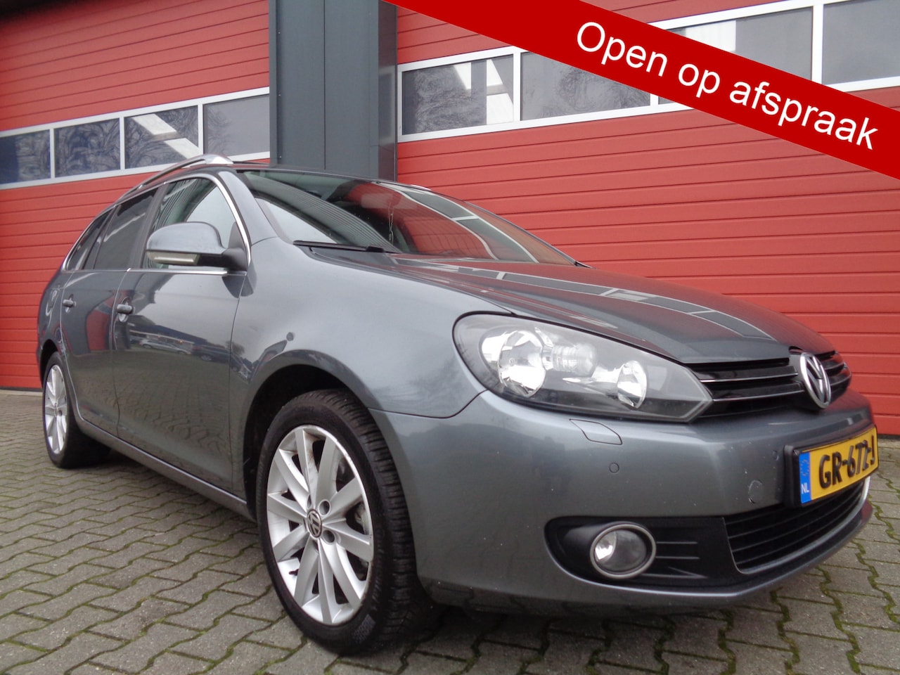 Volkswagen Golf Variant - 1.4 TSI Highline 161PK Clima Cruise LMV 6-BAK Trekhaak Pano-Dak - AutoWereld.nl