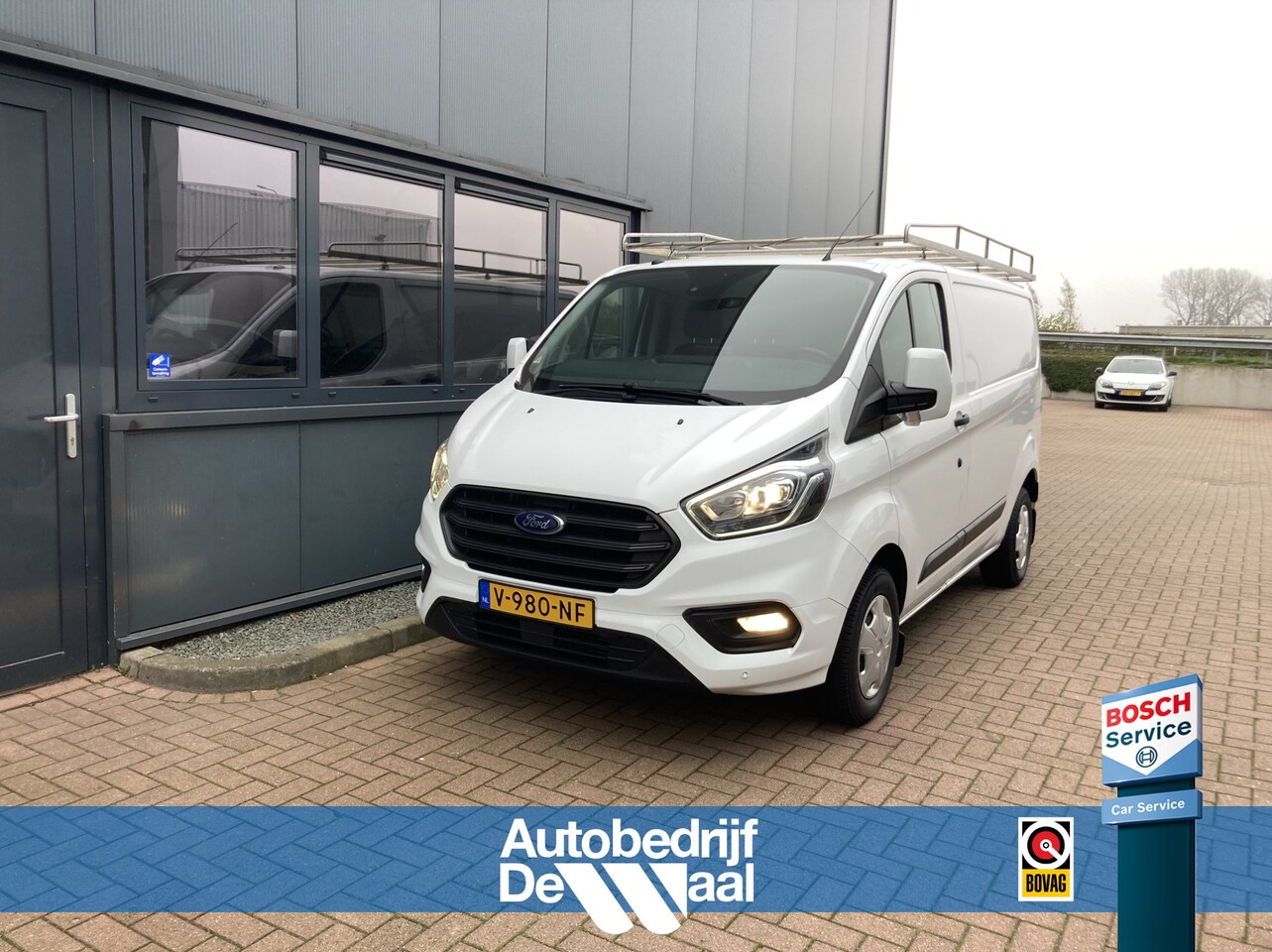 Ford Transit Custom - 2.0 TDCi Euro6 L1H1 Trend 280 CARPLAY/NAVI/CRUISE/PDC/IMPERIAAL/TREKH./VERW.VOORRUIT - AutoWereld.nl