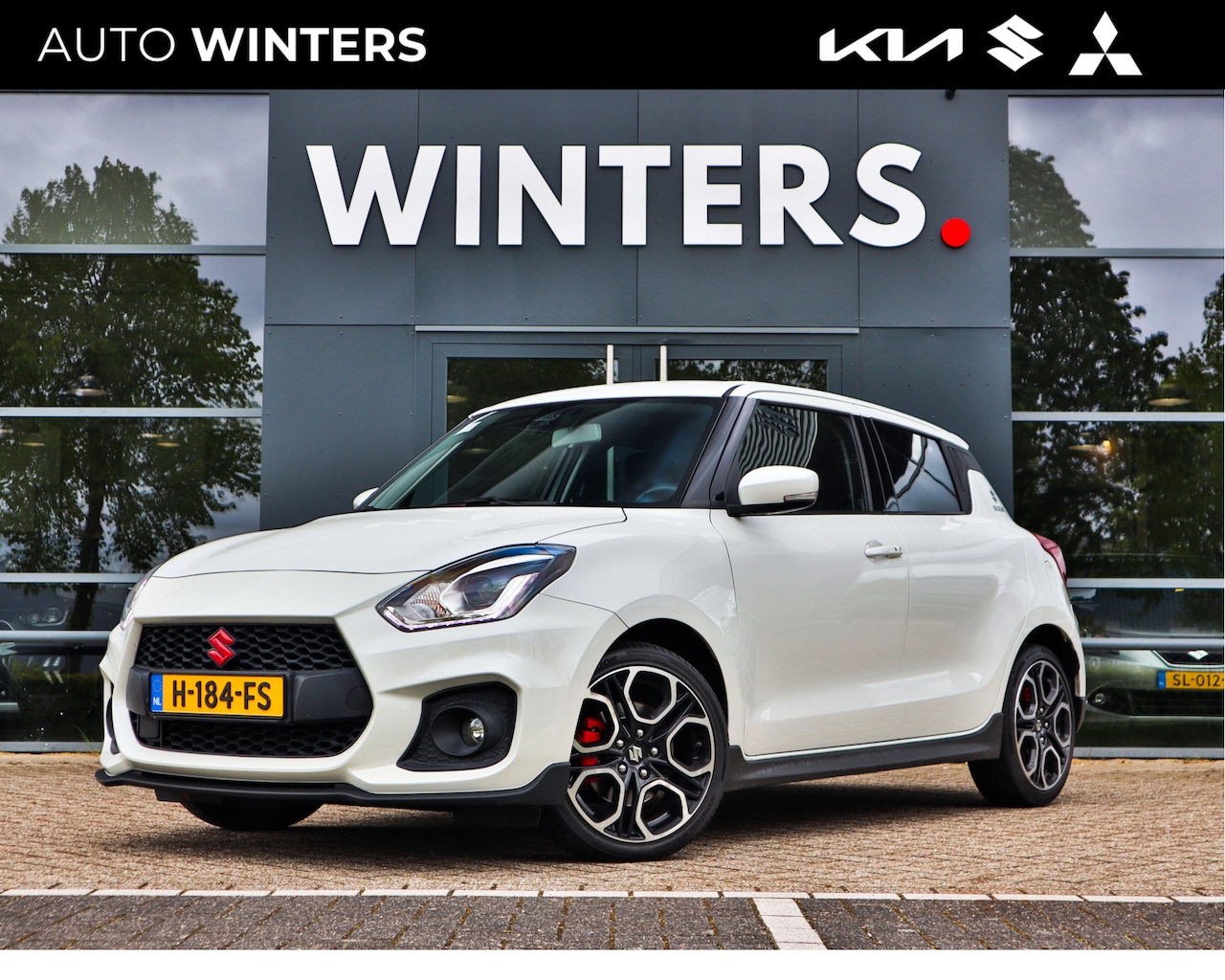 Suzuki Swift - 1.4 Sport Navi+BT+Camera ECC-Airco Cr.Control Stoelverw. Carplay 17"LMV 6jr.Garantie - AutoWereld.nl