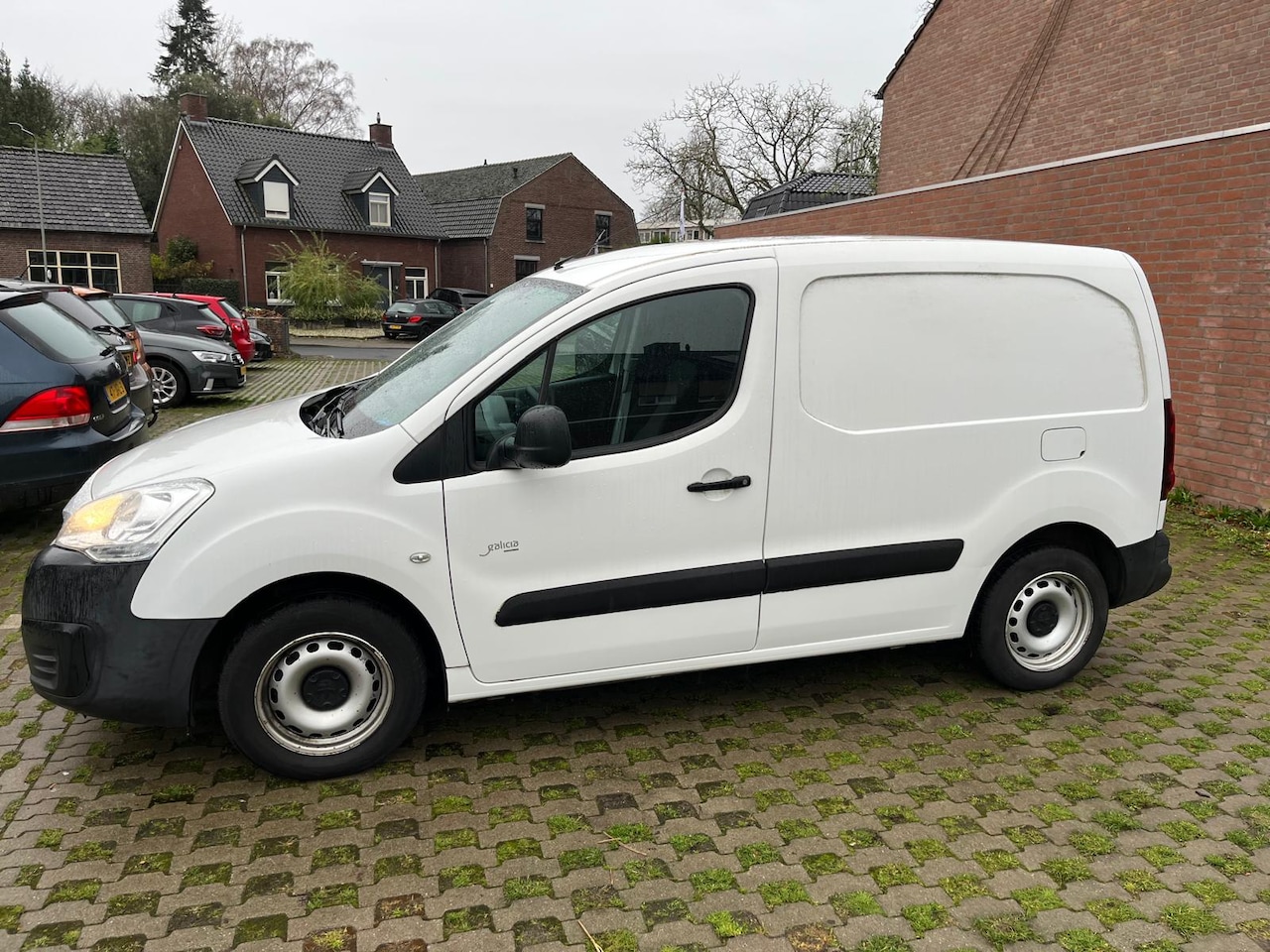 Peugeot Partner - 120 1.6 BlueHDi 75 L1 XR - AutoWereld.nl