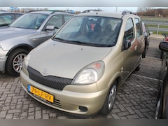 Toyota Yaris Verso - 1.5-16V VVT-i Luna