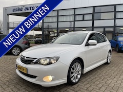 Subaru Impreza - 2.0R Sport Automaat 150 pk AWD Trekhaak Stoelverwarming Airco Cruise Control Xenon Parkeer