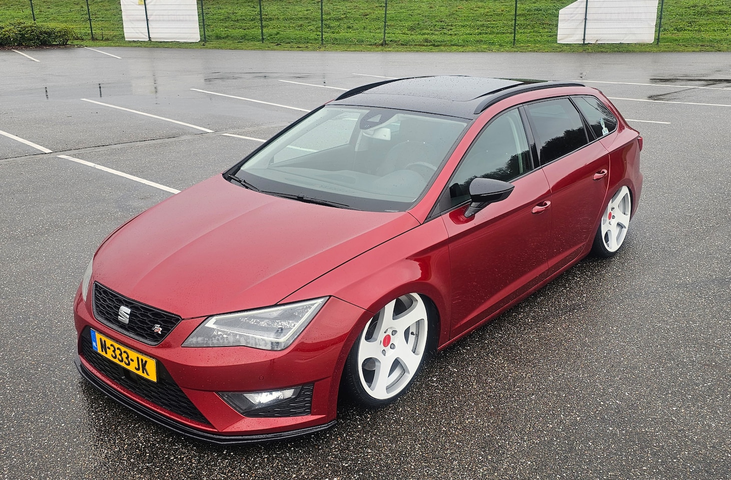 Seat Leon ST - 2.0 TDI FR Business - AutoWereld.nl